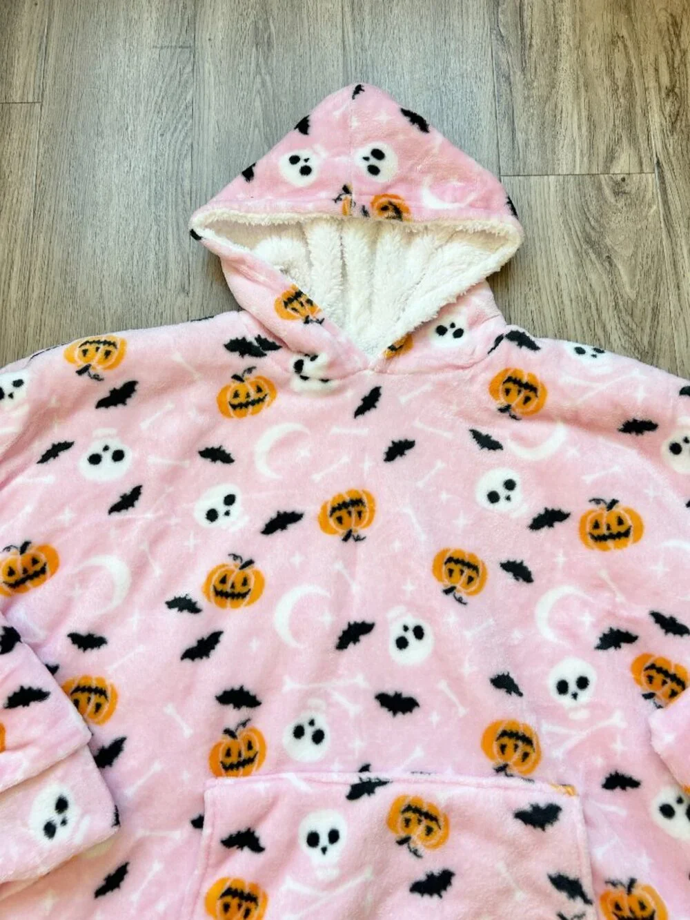 Halloween Oversized Fleece Pink Comfy Blanket Sweater Snuggie Spooky Season